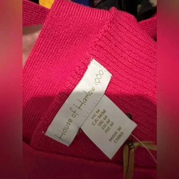 NWT House of Harlow 1960 HOT Pink Crop Top - Perfect for Barbiecore Fashion! - Picture 6 of 16